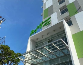 Hotel WHIZ HOTEL, SEMARANG